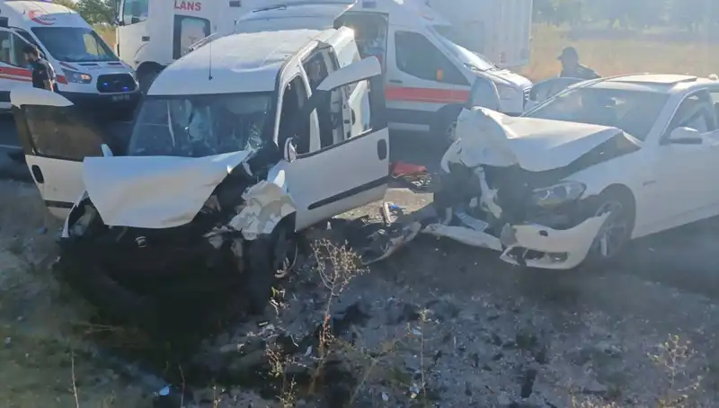 Nevşehir'de Feci Trafik Kazasında 14 Kişi Yaralandı: Son Durum!