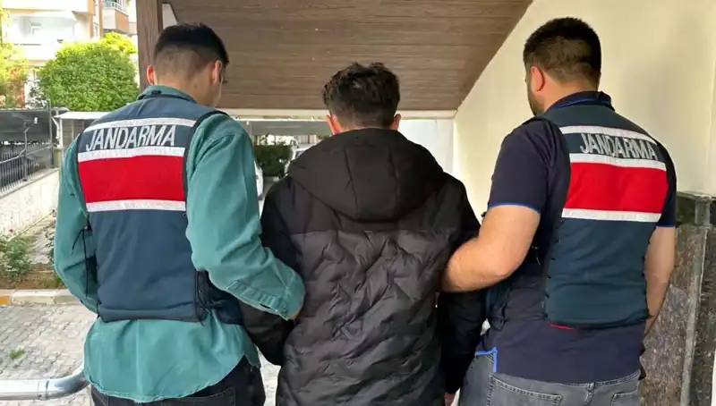 4 İlde Yüzlerce Kişiyi Dolandıran Çeteye Şok Operasyon