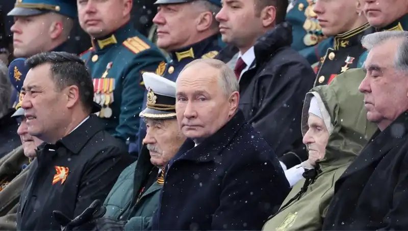 Rus Ordusunun Büyümesi: Putin'den Tarihi Seferberlik Çağrısı