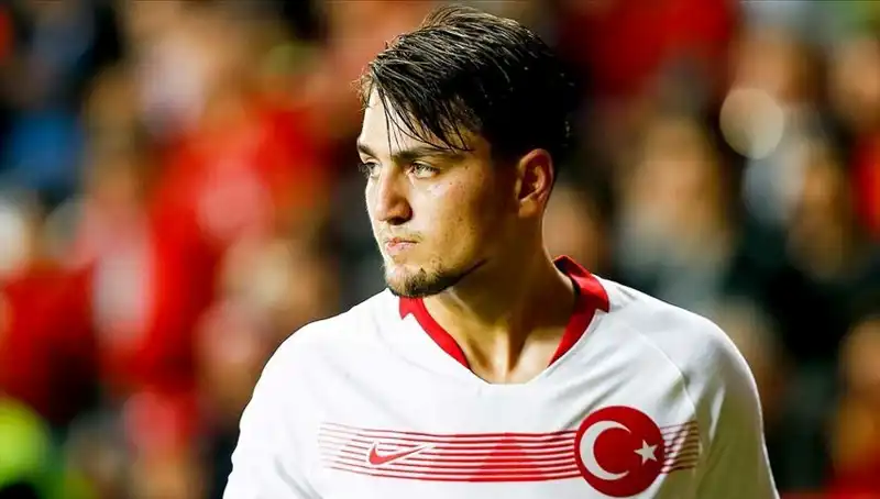 Beşiktaş, Milli Futbolcunun Transferi İçin Mücadeleye Girdi!