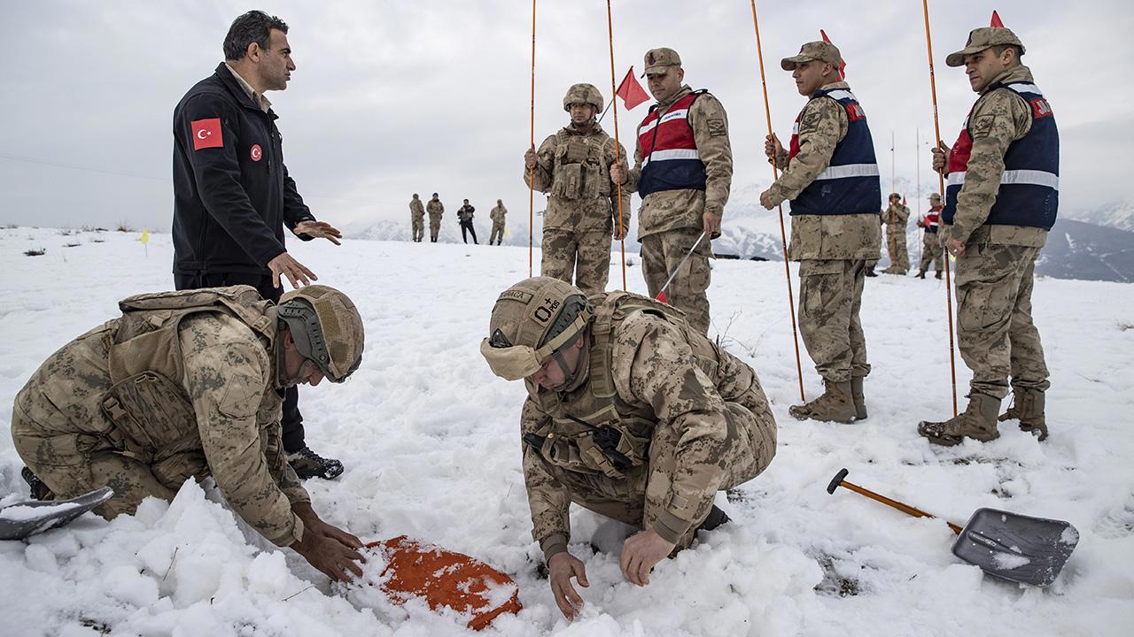 Komandoların Çığ Eğitimi