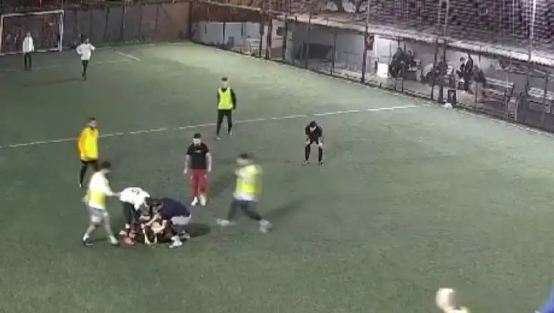Halı Sahada İki Ayrı Ölüm: Futbolun Karanlık Yüzü mü?
