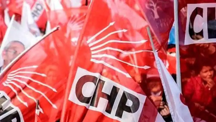 CHP'den Şaşırtan Karar: Ataşehir, Esenyurt ve Sarıyer İlçe Kongreleri İptal Edildi