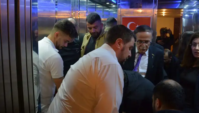 Volkan Konak Anması: Sanatçı Kalbi  Durdu, Acı Dolu Bir Gün