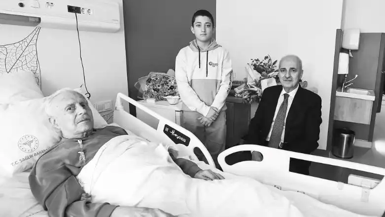 AK Parti Kurucularından Burhan Abiş Hayatını Kaybetti: Vefatının Ardındaki Duygular