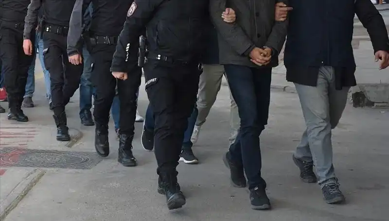 FETÖ Operasyonunda 5 İlde 10 Şüpheli Gözaltına Alındı