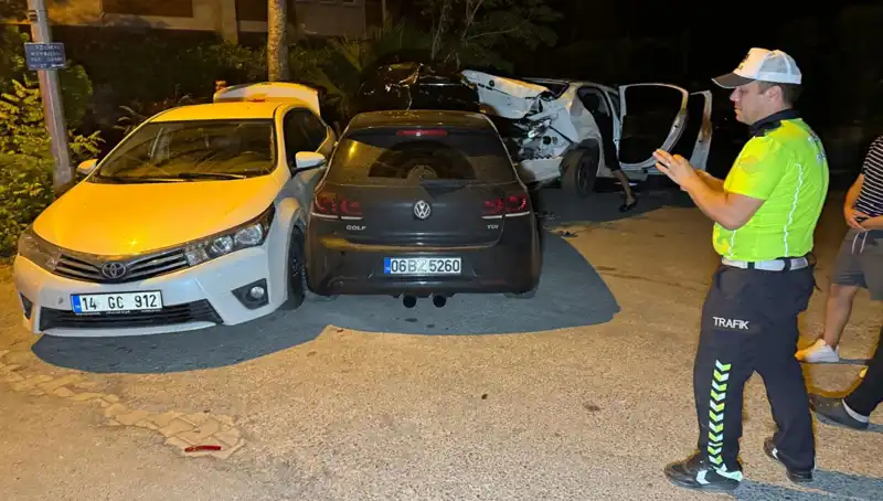 Alkollü Sürücünün Faciaya Yol Açan Savaşı: Üç Araç Hasar Gördü!