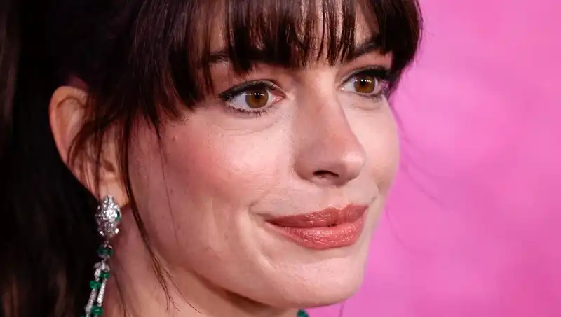 Hollywood Ünlülerinin Gizli Güzellik Sırları: Ölü Deri Enjeksiyonları!