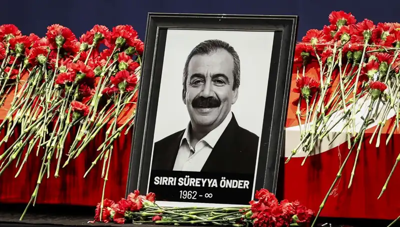 Meclis'te Sırrı Süreyya Önder’in Anması: Politika ve Hatıralar