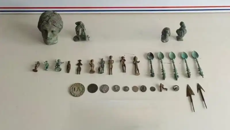 Tarihi Roma Eserleri Operasyonla Kurtarıldı: Antik Kültür ve Miras Koruma Mücadelesi