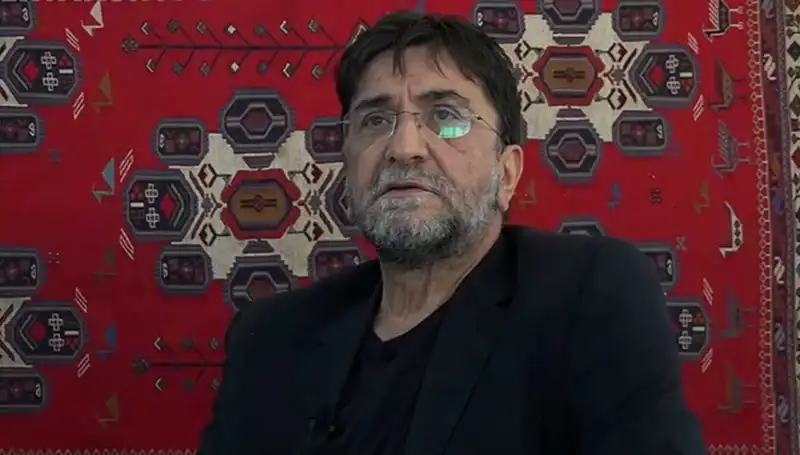 Nihat Genç Hayatını Kaybetti: Medya Dünyası Yasta