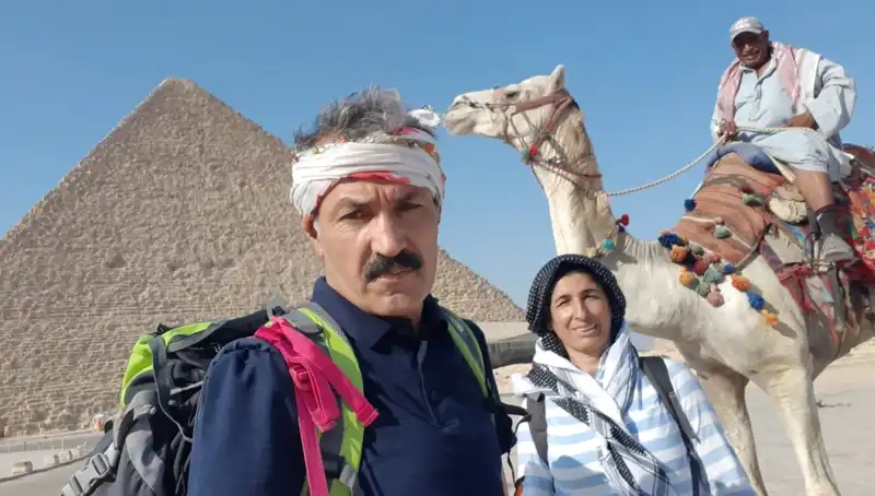 Şırnaklı Çift, İnek Masraflarını Kullanarak 40 Ülke Gezdi!
