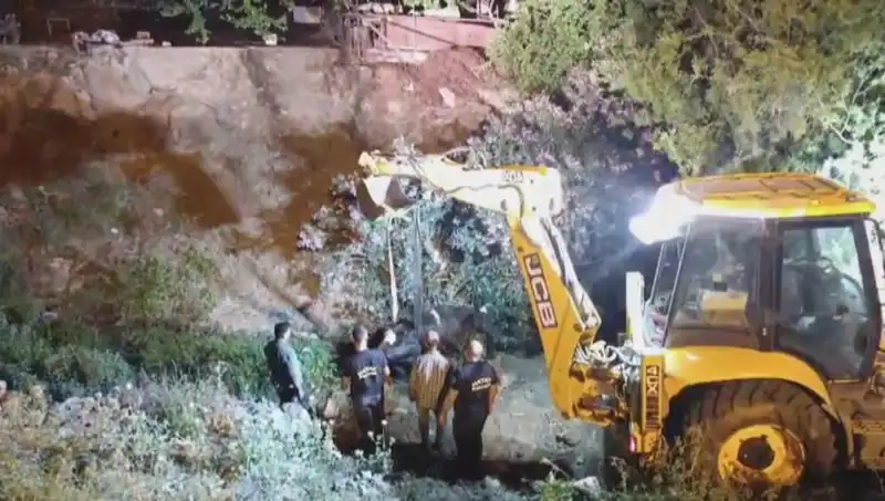 Hatay'da İnek İçin Yapılan İnanılmaz Kurtarma Operasyonu