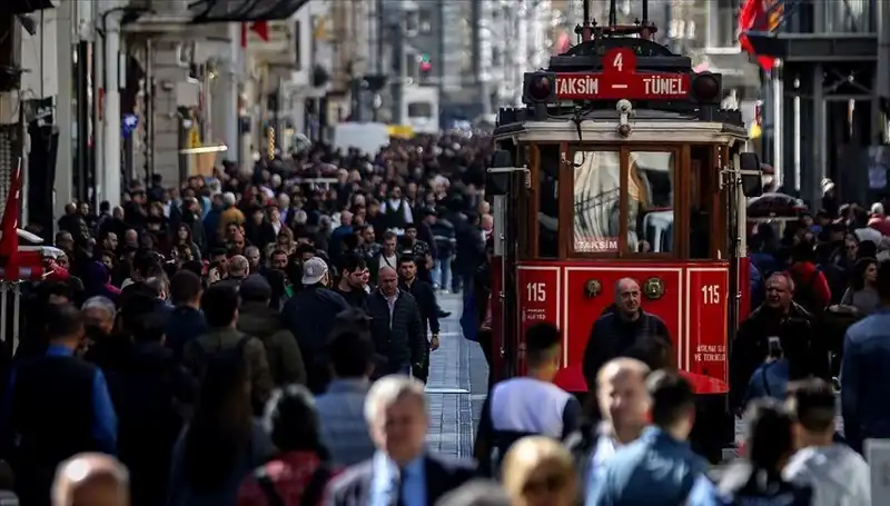 Türkiye'nin Nüfusu 2023'te Tarihi Zirveye Ulaştı: İşte Sebepler
