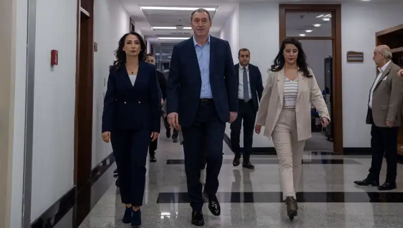 DEM Parti Heyeti, Siyasi Parti Turu ile Türkiye Siyasetinde Yeni Bir Dönem Başlatıyor