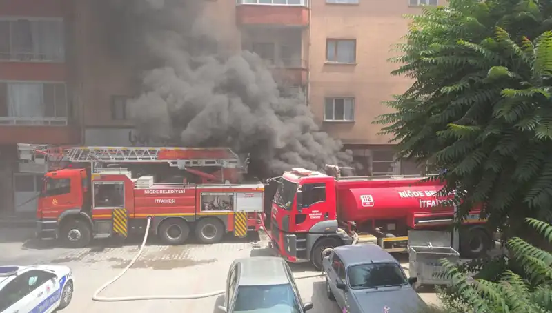 Niğde’de Beyaz Eşya Deposunda Korkunç Yangın: Olayın Detayları