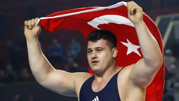 Rıza Kayaalp’e Şok Ceza! 4 Yıl Süreyle Güreşten Men Edildi