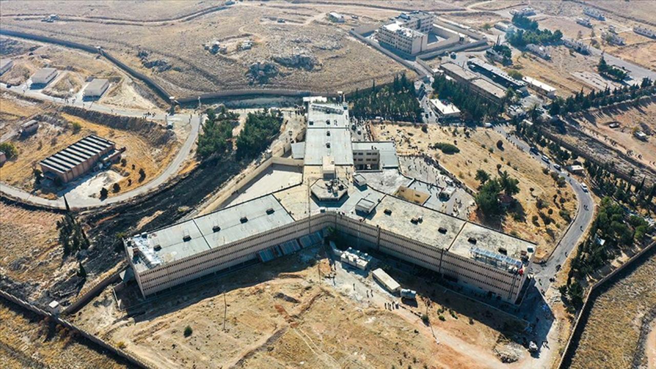 AFAD, Sednaya Hapishanesi'nde arama çalışmalarına başlayacak
