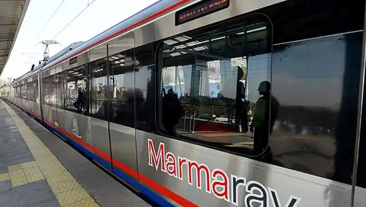 Marmaray Seferleri Neden Durdu? Yolcular Endişeli!