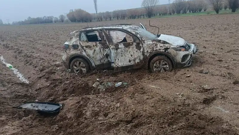 Şarampole Devrilen Otomobilde İki Kişi Yaralandı: Detaylar Açıklandı