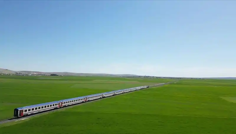 Diyarbakır Ekspresi: Malatya'nın İlk Durağında Yeni Bir Serüven Başlıyor!