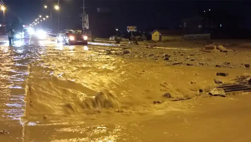 Konya ve Ankara'da Sel Felaketi: Can ve Mal Kaybı Yaşandı!