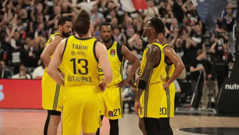 Fenerbahçe, Panathinaikos ile Şampiyonluk İçin Çarpışacak!