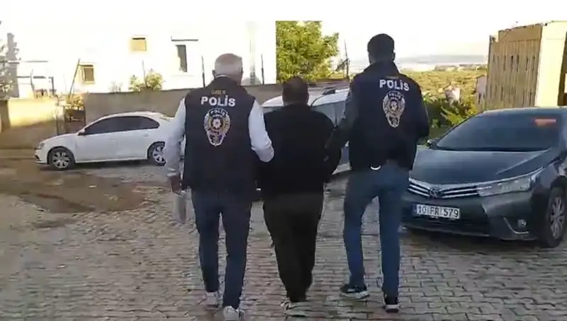 Balıkesir'deki Dolandırıcılık Operasyonunda 4 Şüpheli Tutuklandı