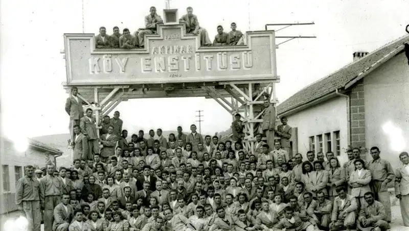 17 Nisan: Köy Enstitüleri'nin Tarihindeki Önemli Dönüm Noktası