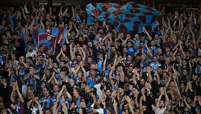 Trabzonspor - Galatasaray Maçının Biletleri Çıktı: Heyecan Doruğa Ulaşıyor!