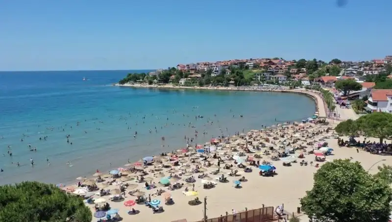 Türkiye'nin Beş Plajı Hariç Tüm Girişler Kapatıldı: Denizde Yüzmek Yasak!