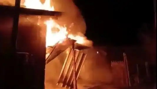 Karabük'te Yangın Faciası: İki Ev Kül Oldu!