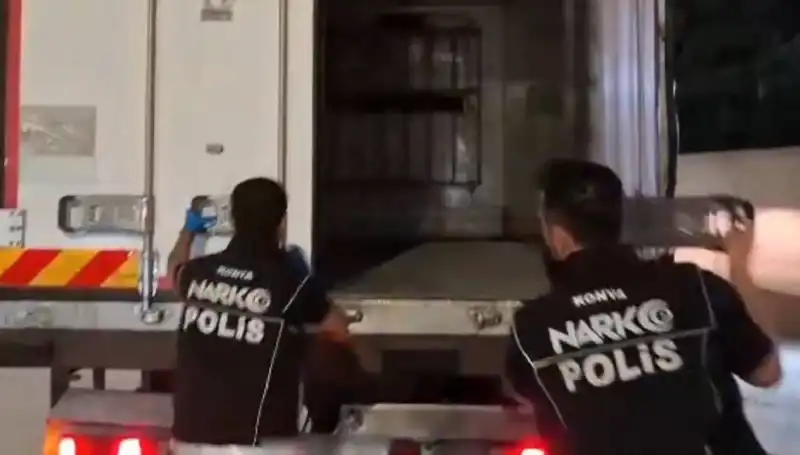 Uyuşturucu Tacirlerine Darbe: Konya'da Dört Şüpheli Yakalandı