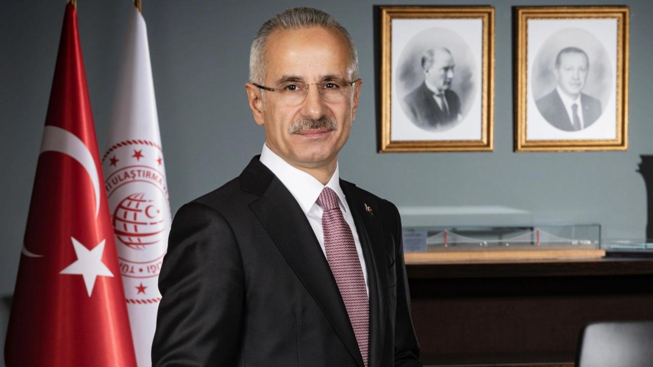 Bakan Uraloğlu'nun Ailece Seyahat İndirimi Çalışmaları