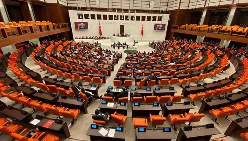 Yeni Dokunulmazlık Dosyaları Meclis’te: Siyasi Sarsıntı Bekleniyor