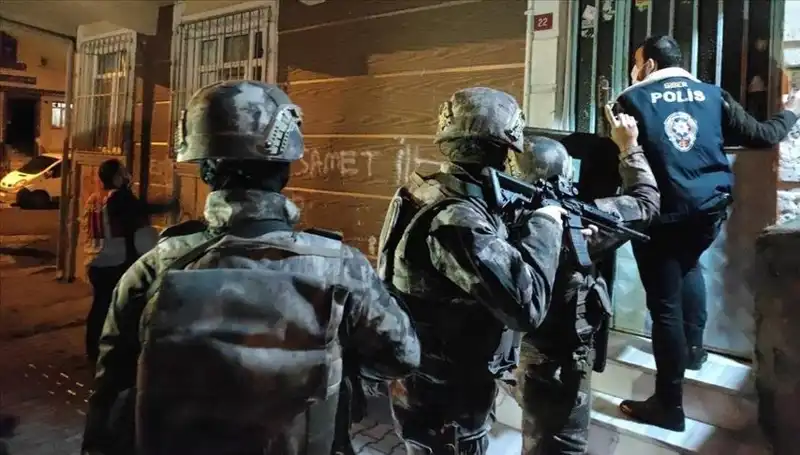Adana'da Yoldaşlar Suç Örgütüne Dev Operasyon: 41 Gözaltı ve Tutuklama