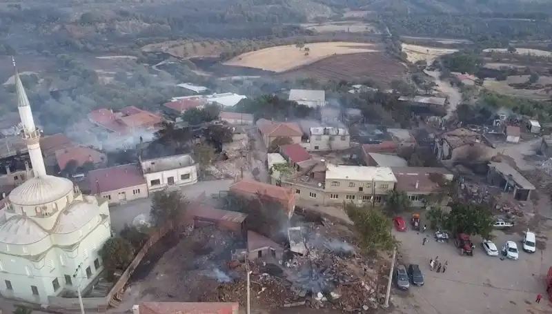 Çanakkale'deki Orman Yangınları: Havadan Görüntülerle İçler Acısı Manzara