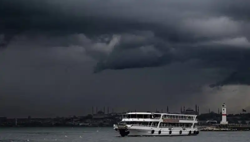 İstanbul İçin Sağanak Yağış Uyarısı: Hava Durumunda Değişiklikler Bekleniyor