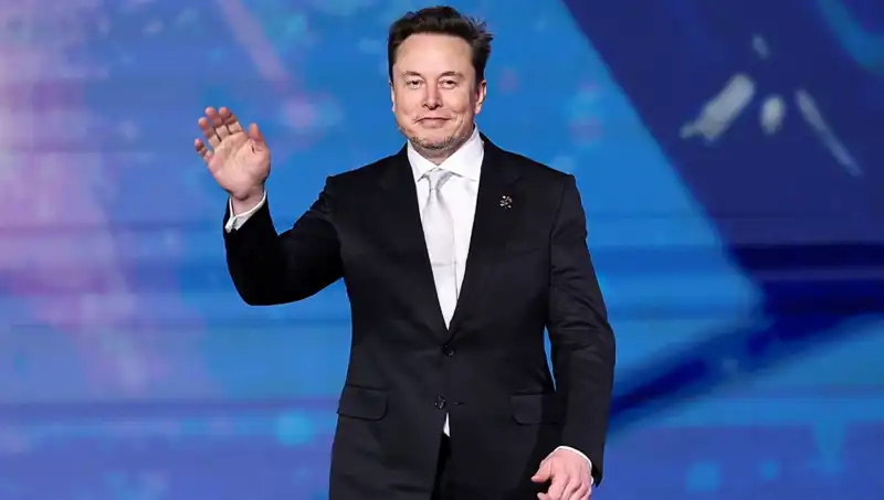 Tesla'nın Yeni Modeli: Geleceğin "Canavarı" Raffa Kalktı!