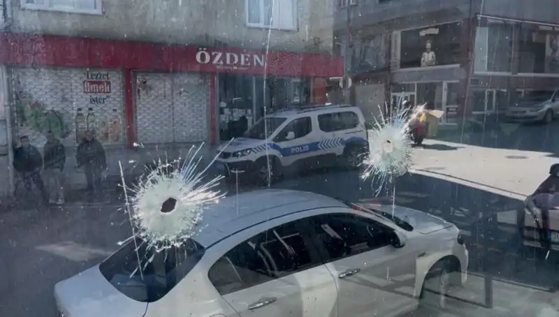 Bursa'da Kıraathane Kurşunlama Olayı: Nedenleri ve Sonuçları İnceleniyor