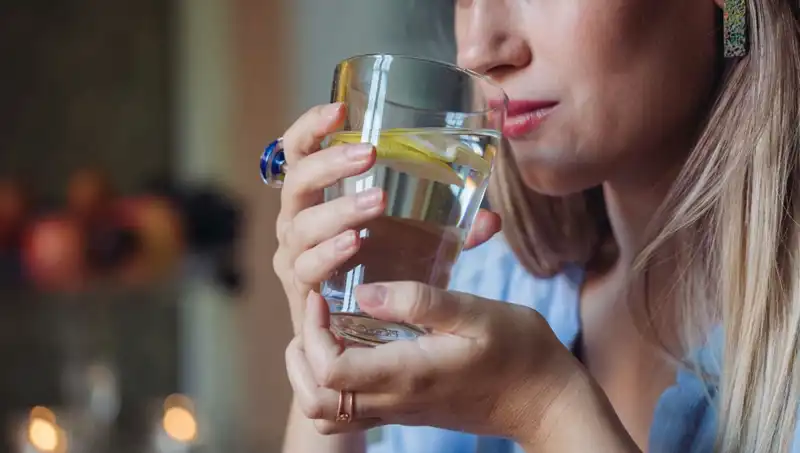 Aç Karnına 1 Litre Su İçmenin Hayatınıza Katacağı 10 Olağanüstü Fark
