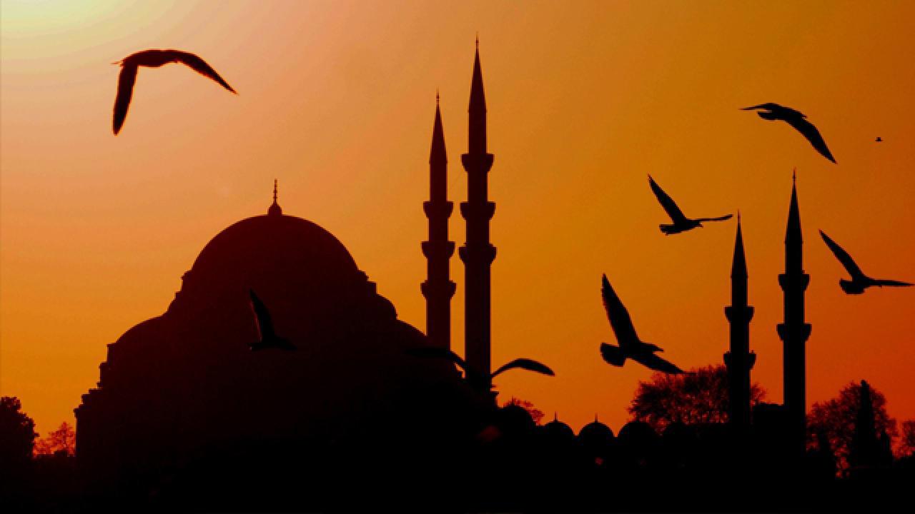 Mukaddes Üç Ayların Manevi Atmosferi Yeniden Doluyor