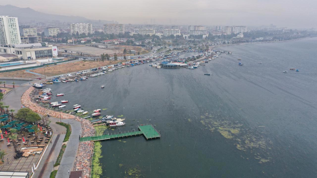 İzmir Körfezi'ndeki Kirliliğe Soruşturma Açıldı