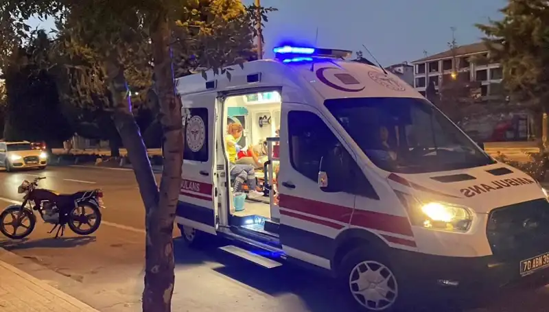 Otomobil Motosiklete Çarptı, Sürücü Kaza Yerinden Kaçtı!