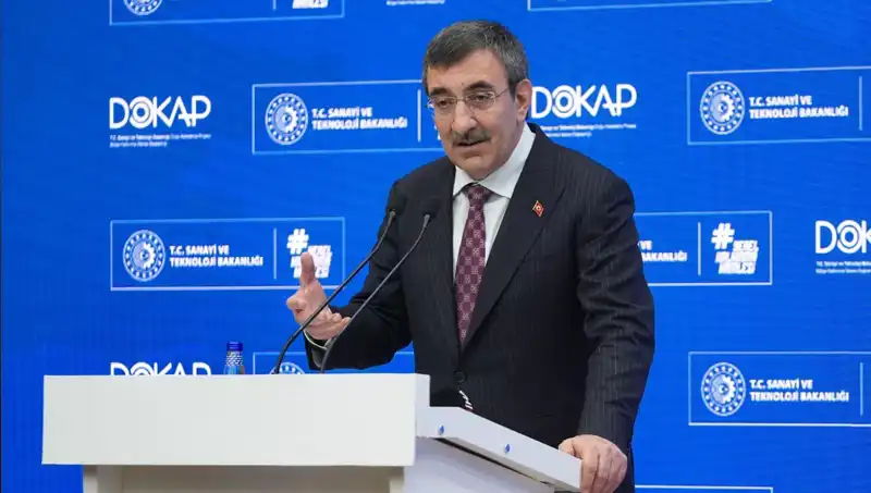 Cevdet Yılmaz'dan Ekonomi Uyarısı: Enflasyonla Mücadelede Yeni Stratejiler