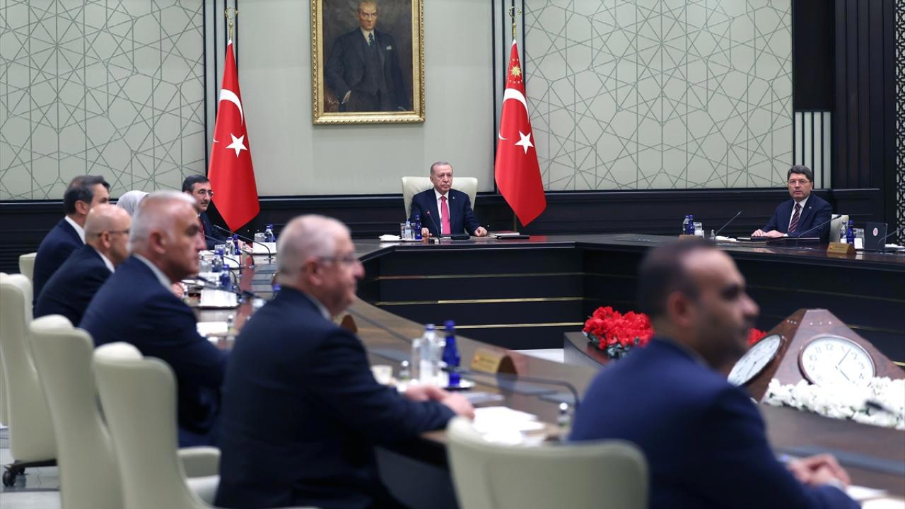 Kabine toplandı: Gündemde Suriye ve asgari ücret var