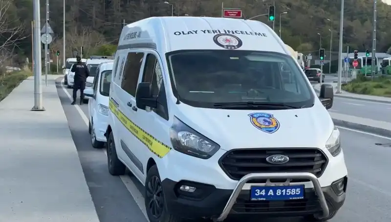 Uzaklaştırma Kararı Sonrası Sokak Ortasında Kanlı Olay!