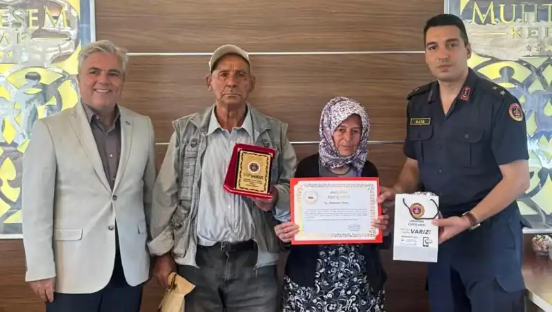 Tek Varlıklarını Jandarmaya Bağışladılar: Duyguları Donduran Bir Hikaye