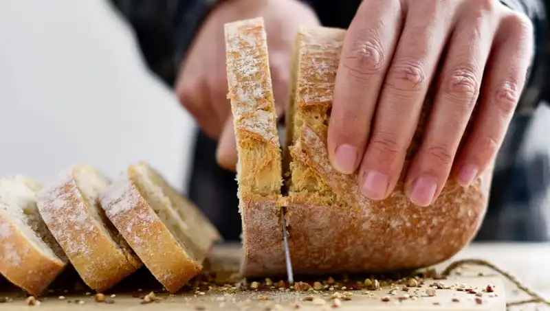 Kızarmış Ekmek mi, Yoksa Taze Ekmek mi: Sağlıklı Tercih Hangisi?