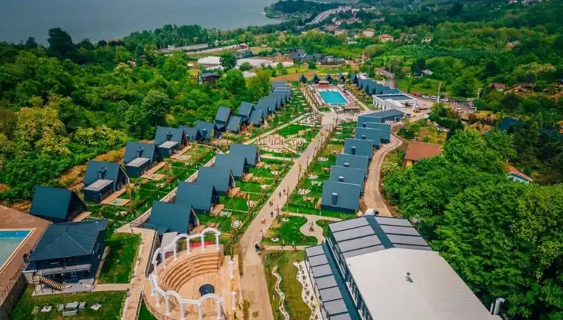 Bungalovlarda Gizli Kamera Uygulaması: Yurt Dışından Getirilen Cihazlar Kontrolleri Başlatıyor